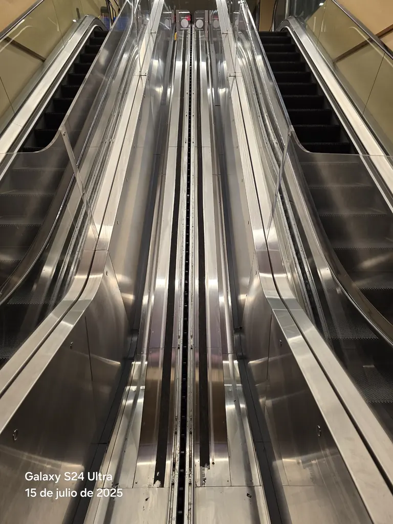 Escalator &amp; Travelator Cleaning project by G'Owns General Contractor in Anderson, South Carolina