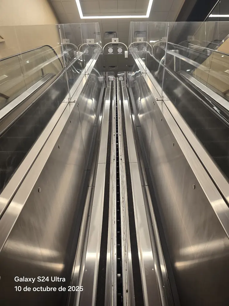 Escalator &amp; Travelator Cleaning by G'Owns General Contractor in Anderson, SC