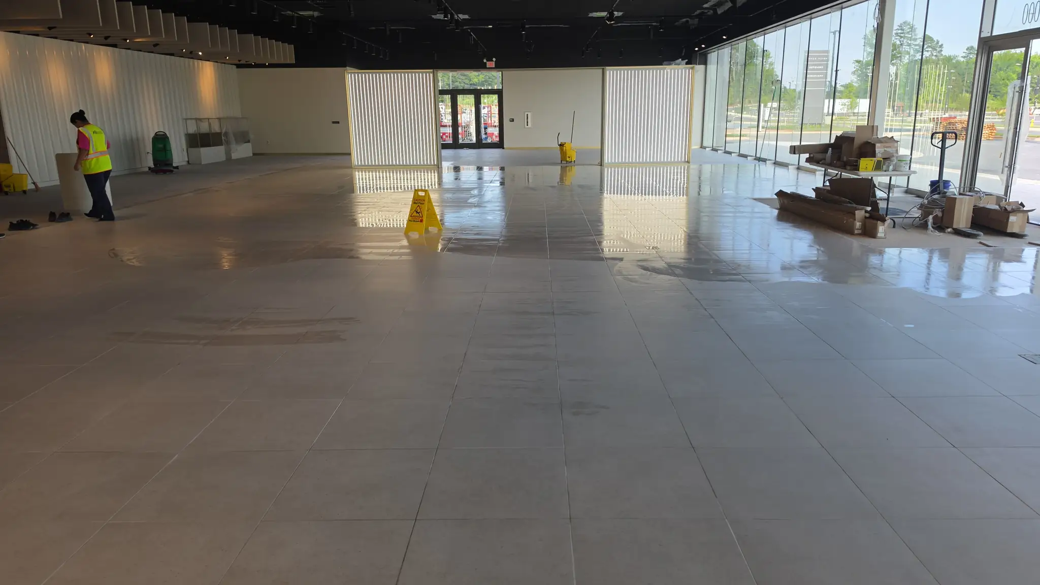 Large new retail space cleaned and turned over to the owner by G'Owns
